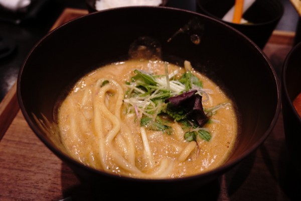 カレーうどん Cuud クウド 本格的な和風カレーうどん 店の雰囲気も全くカレーうどんとは無縁のオシャレ感覚 続 モルトの食趣自由 北九州 カレーうどん Cuud クウド 本格的な和風カレーうどん 店の雰囲気も全くカレーうどんとは無縁のオシャレ感覚 続 モルトの食趣自由 北九州