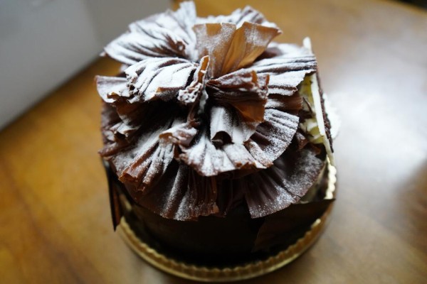 誕生日ケーキを国領の いづみの森 で頼んだら凄いケーキが出てきた ちょうふ通信 誕生日ケーキを国領の いづみの森 で頼んだら凄いケーキが出てきた ちょうふ通信