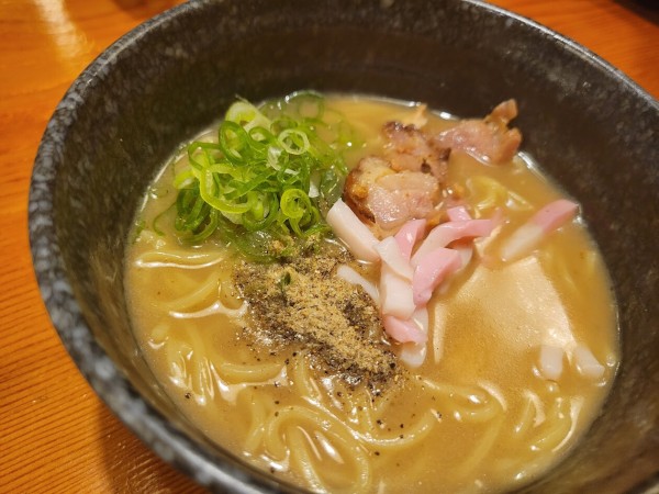 なんだこの濃さは！！天下一品並みのドロドロ濃厚スープラーメンを