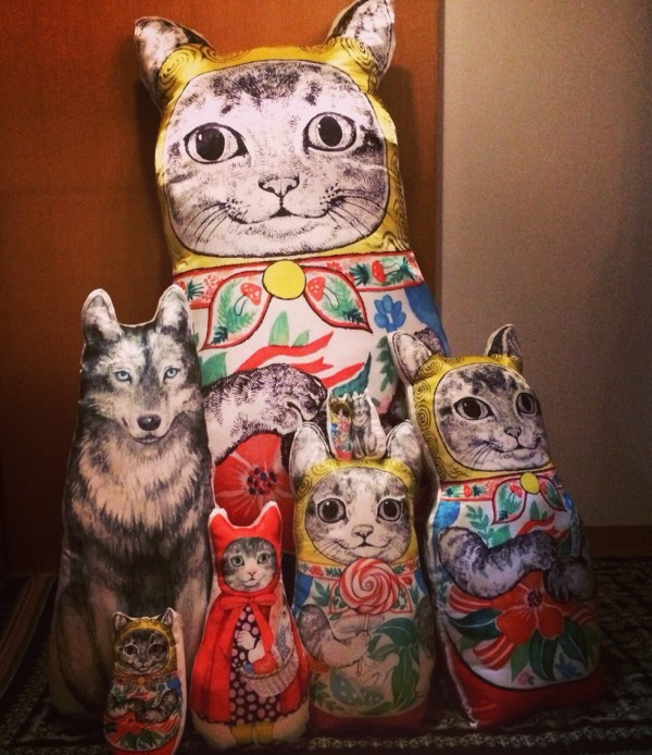 美品★メラントリックヘムライト×ヒグチユウコ　猫　ネコ半袖トップス メラントリックヘムライト ヒグチユウコ猫しっぽワンピース