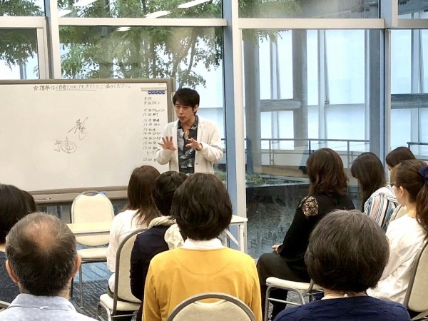 2E753A66-45CD-4EDD-BEB0-4EE3BDAC6BF7