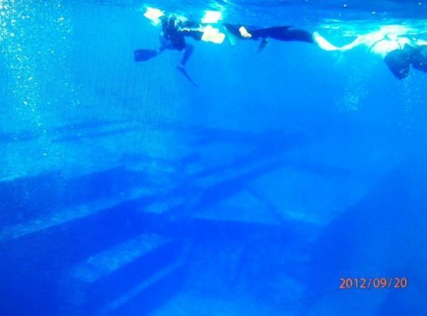 90D337C0-0CE3-4E0D-8DF7-41293FDDA425