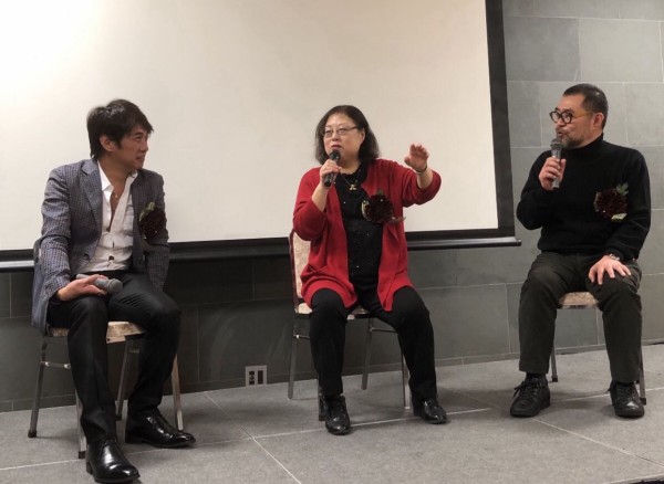 FB2189EF-AF35-4F65-9AB4-90E121C2B33C