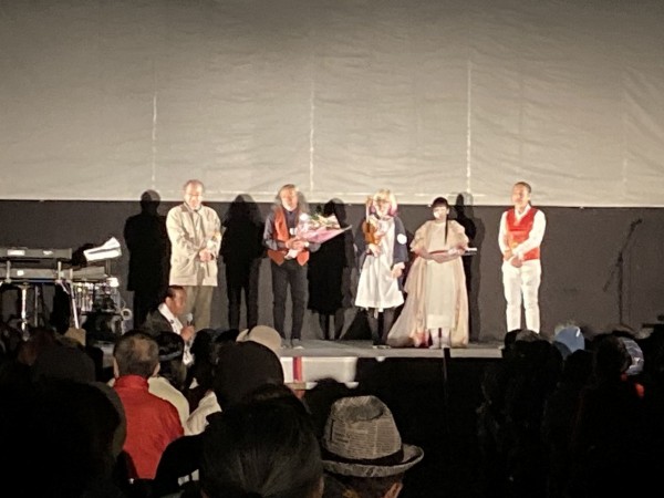 08FEF427-5002-4278-9AFD-07FF4516EEA5