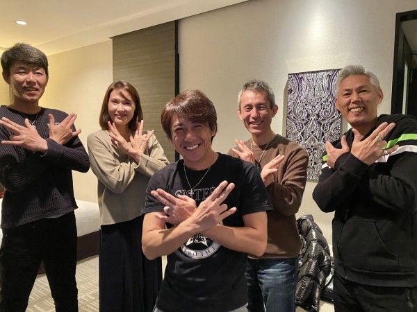 DBA22F28-3693-4045-87BF-58F6C7F18E3B