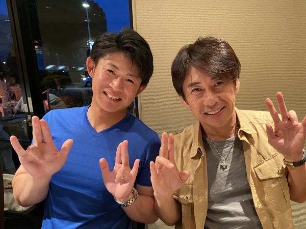 83F6CEBC-FDB1-4EC5-BBB0-912CADCB0328