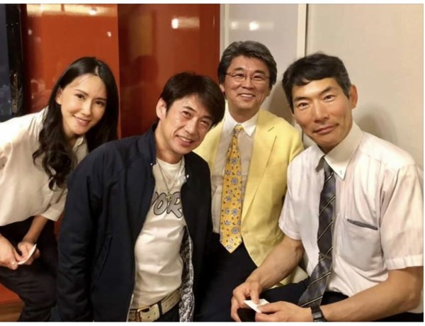 B1E19C45-443A-482E-8F80-E85E57000089