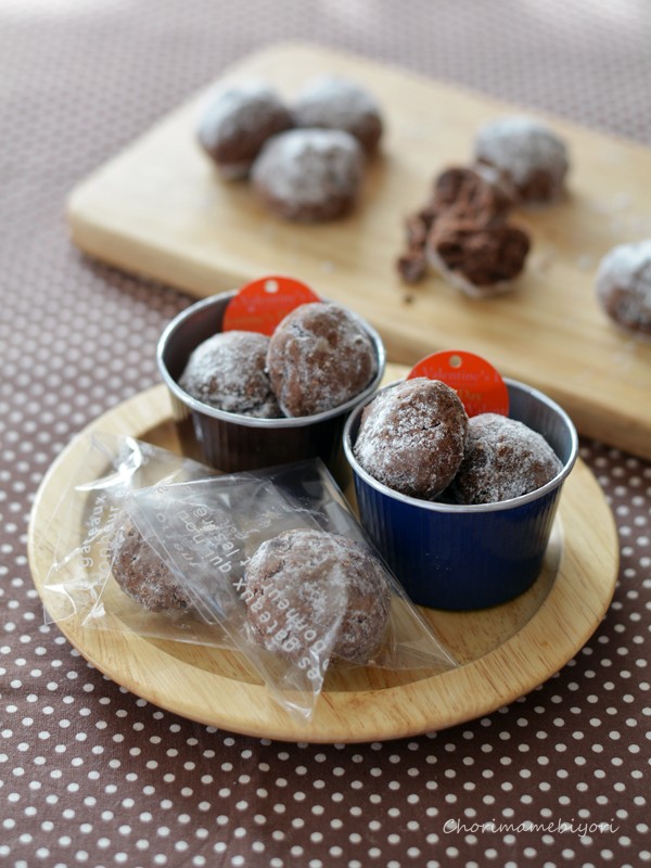 チョコチップスノーボールクッキー。＜新食感簡単チョコ菓子＞。と