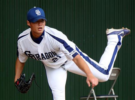 朗報 元中日チェン 史上最高年俸のリリーフになる なんjまん