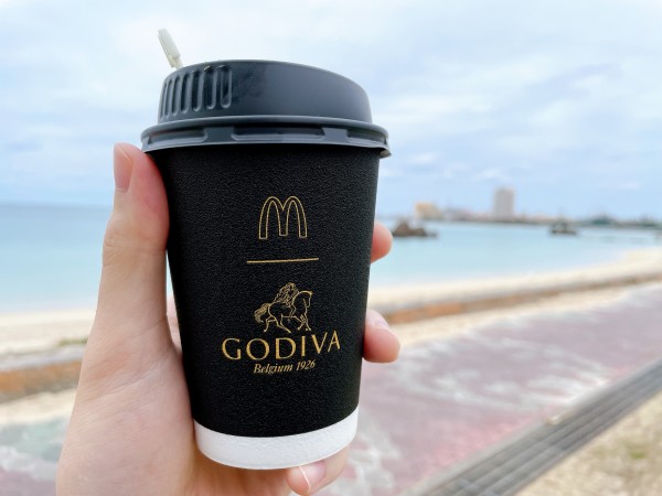 北谷町『マクドナルド 58号桑江店』で「ゴディバホットチョコレート