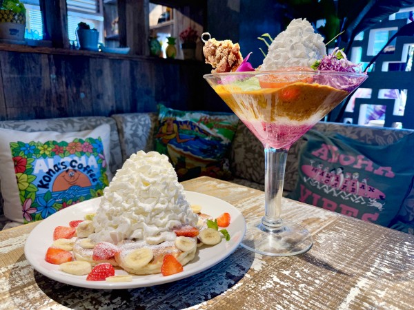 北谷町】モンスターサイズのカレー『Kona's Coffee(コナズ珈琲