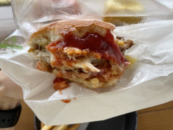 フライドバーガー ザ・シンプソンズのハンバーガーにインスパイアされた