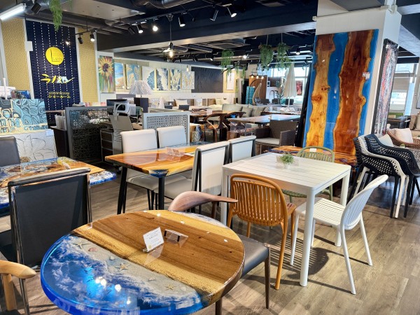 北谷町】スタイリッシュな家具が揃う『家具の店ラパン 北谷