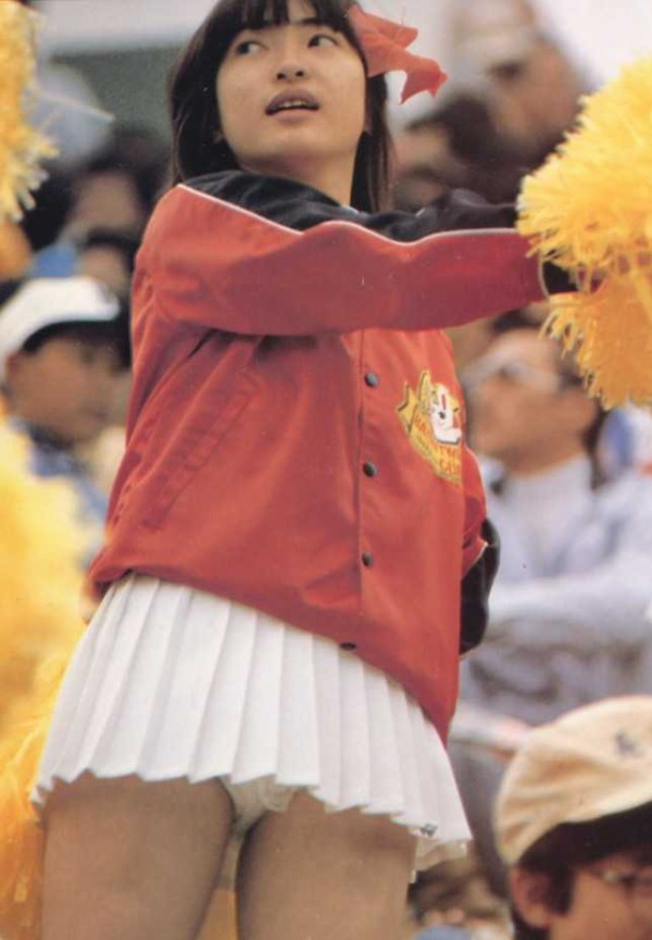 パンチラ チアリーダー 甲子園高校野球、健康的な女子高生チアガールの笑顔、ふともも、パンチラ１００連発＋α : ちょっとエッチなブログ
