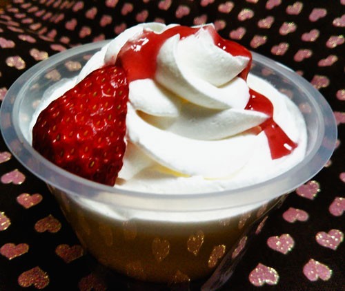 クリーム窯出しプリン いちごのせ ファミリーマート おやつは一日3個マデ Powered By ライブドアブログ