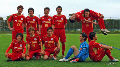 神奈川県サッカー協会のfbにあがってる六浦fcの集合写真が面白い件 コミュサカブログ