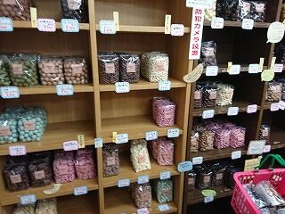 お休みに入る前に「マシューのチョコレート」工場直売所へ