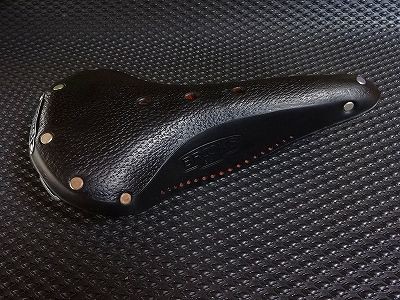 ブルックス サドルのウェスト?調査(笑) : コルサの毎日が ブルックス サドルのウェスト?調査(笑) : コルサの毎日が