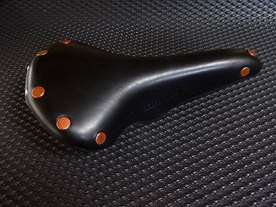 ブルックス サドルのウェスト？調査（笑） : コルサの毎日がヒルクライム