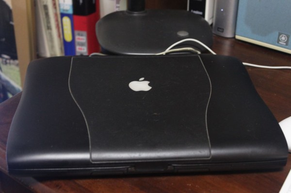 Juke Boxとして生きているMacintosh PowerBook G3 Pismo と iMac G3