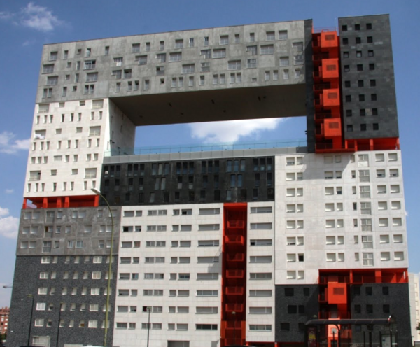 レゴブロックのような集合住宅 Mvrdvの奇抜な作品 ミラドール 世界の有名建築にストリートビューでいく