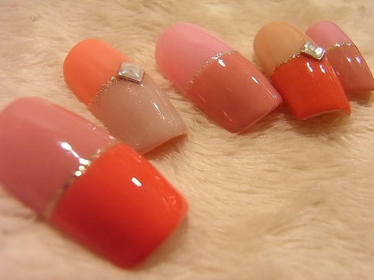 ネイル バイカラー おしゃれなオレンジ系 ネイル大好き Nail Diary