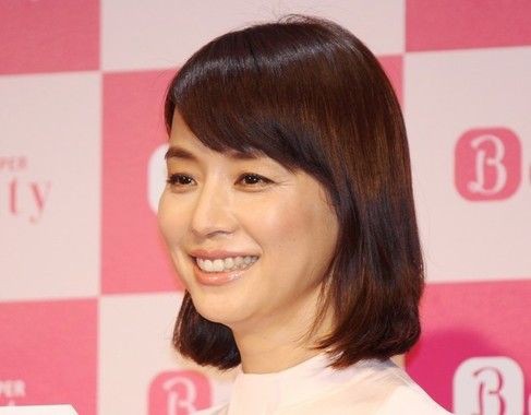 ファッション熟女好き 石田ゆり子 永作博美 吉瀬美智子すき ｗ 気になる芸能まとめ