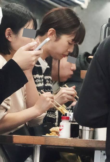 悲報 佐藤栞里さん 30 盗撮されてしまう 気になる芸能まとめ