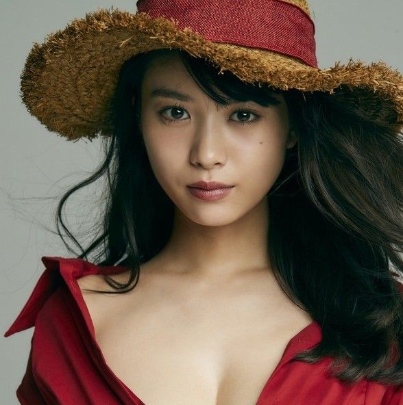 画像 馬場ふみか セクシーなルフィのコスプレ 麦わら 赤ビキニ姿ｗｗｗ 気になる芸能まとめ