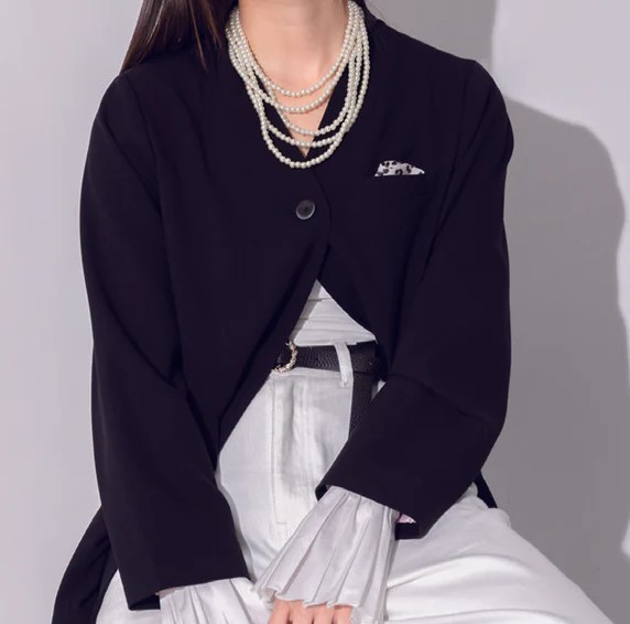 ☆New☆【MARGAUX VINTAGE】ショルダーパッドノーカラージャケット（М