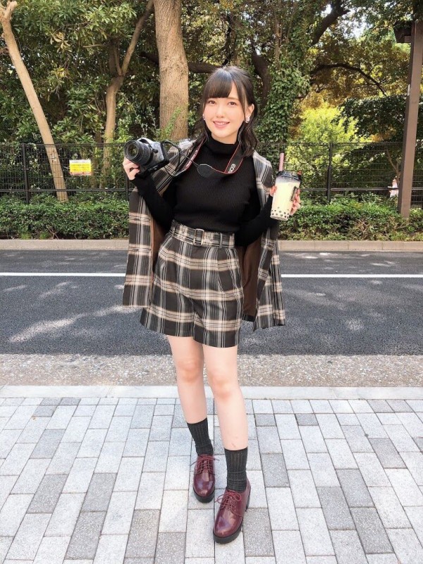 画像 美人声優 鬼頭明里さんの脚出しニット姿が可愛いｗｗｗｗ 可愛い女の子まとめ