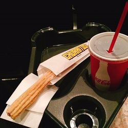 映画館のチュリトス 塩キャラメル とコカ コーラ チュリトス スパイダーマン チュロス コカコーラ シナモンシュガー Iherb生活 みーたんと探す とっておき低糖質スイーツ 糖質制限おやつ