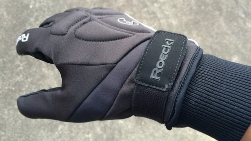 ROECKL（リッケル）の冬用サイクリンググローブが最強に使い