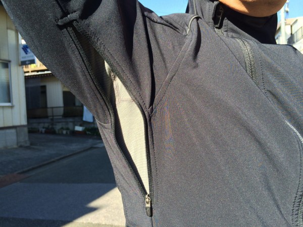 Rapha の冬用アウター、『クラシックソフトシェルジャケット』の