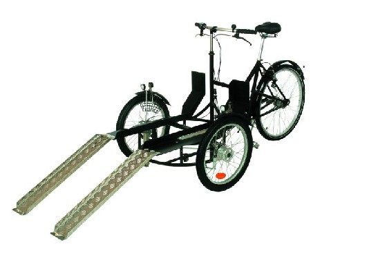 ３輪にすると広がる使いみち : サイクルロード ～自転車への道