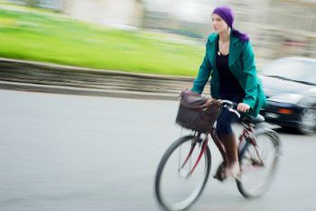 女性の社会進出を表わす割合 : サイクルロード ～自転車への道