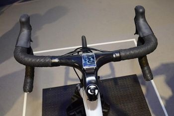 移動体としての将来への展望 : サイクルロード ～自転車への道