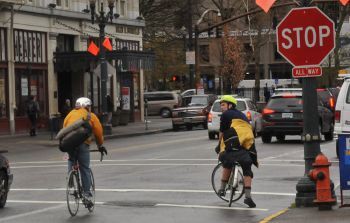 サイクリストに配慮した法律 : サイクルロード ～自転車への道