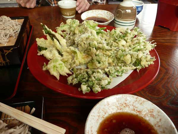 山菜ファンには垂涎の店 そば処さか家 鹿沼市中粕尾 Soba De Sova