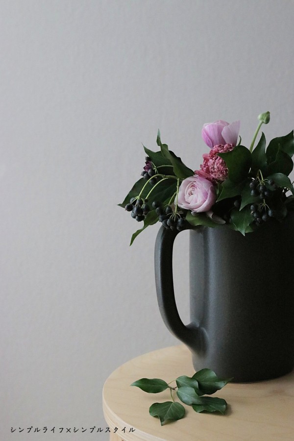 花がある暮らし 今日のflower Friday 春の花をシックに シンプルライフ シンプルスタイル Powered By ライブドアブログ