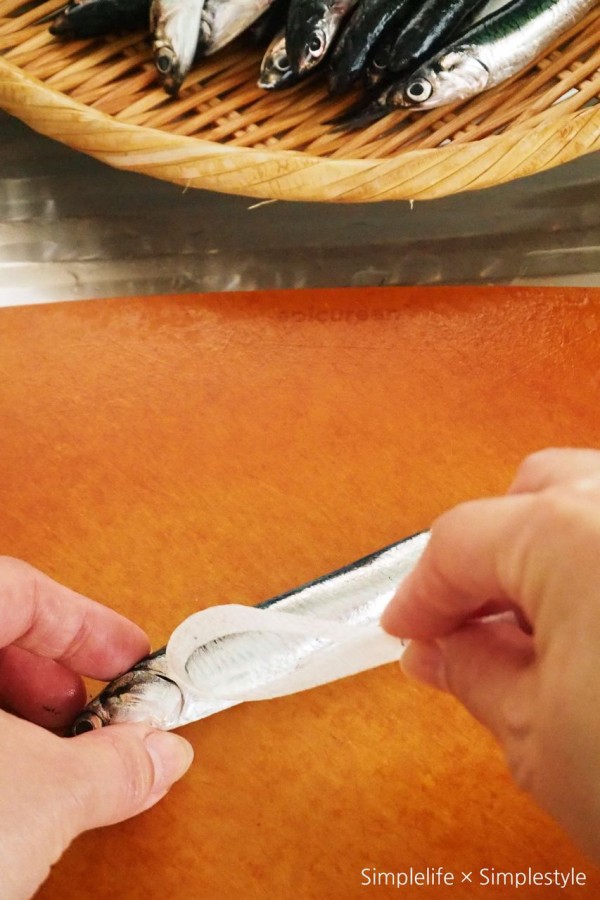 自家製アンチョビ作り 簡単に しこいわし を捌く方法 シンプルライフ シンプルスタイル Powered By ライブドアブログ