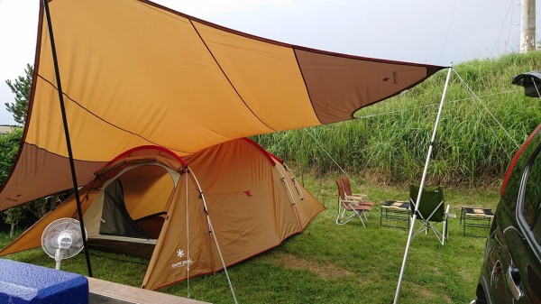 スノピ、ヘキサタープとTAKIBIタープオクタ比較 : Camp swamp