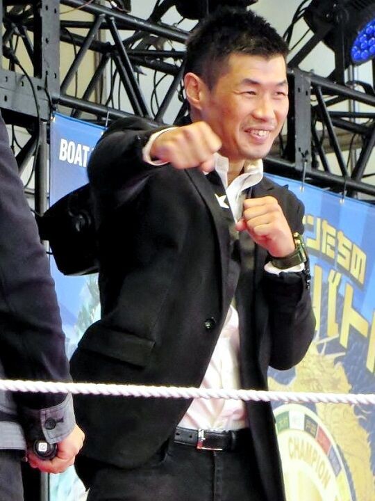 ｐｇ１開催中の平和島ボートにボクシング元世界３階級王者の長谷川穂積氏が来場 負傷した井上尚弥について 痛そうだな 新吾捕物帳 三番勝負番外編