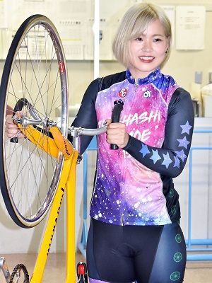 小倉競輪 ｇ１ 第60回競輪祭 はあす 22日 ３日目 ガールズケイリン決勝 新吾捕物帳 三番勝負番外編