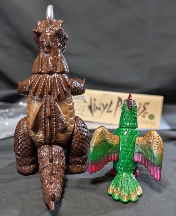 ゴメス＆リトラ「ウルトラQ」登場怪獣（マーミット）ビニール