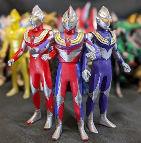 ウルトラマンティガ＆登場怪獣・宇宙人（バンダイ）ソフビフィギュア22体セット＋１ ウルトラマンティガ＆登場怪獣・宇宙人（バンダイ）ソフビフィギュア22