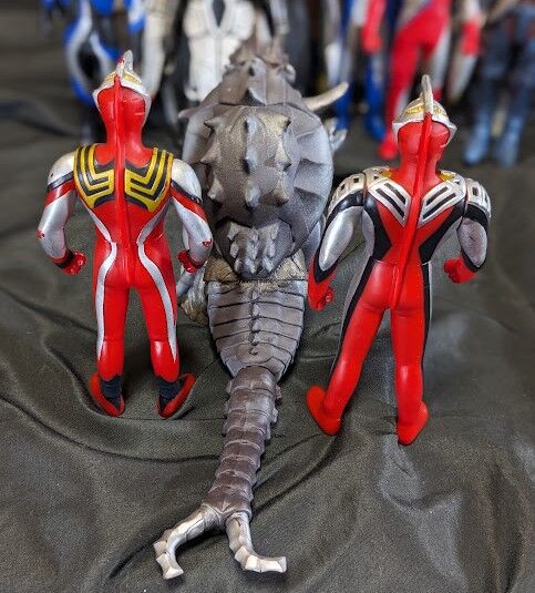 ウルトラマンコスモス＆登場怪獣・宇宙人（バンダイ）ソフビフィギュア