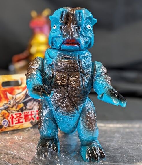 キーラ＆サイゴ ウルトラマン登場怪獣（ブルマァク復刻）ソフビ2体