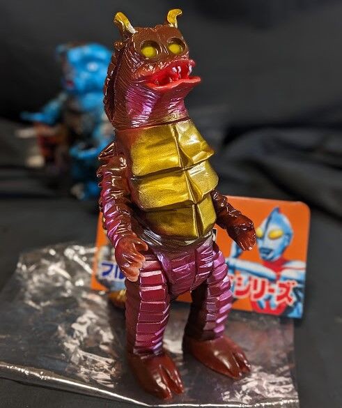 キーラ＆サイゴ ウルトラマン登場怪獣（ブルマァク復刻）ソフビ2体