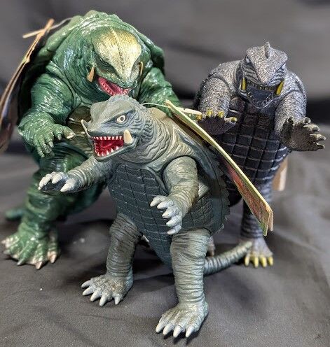 昭和～平成ガメラ＆対戦怪獣（バンダイ）ソフビ タグ付コンプリート17体セット 昭和～平成ガメラ＆登場怪獣（バンダイ）ソフビ タグ付コンプリート